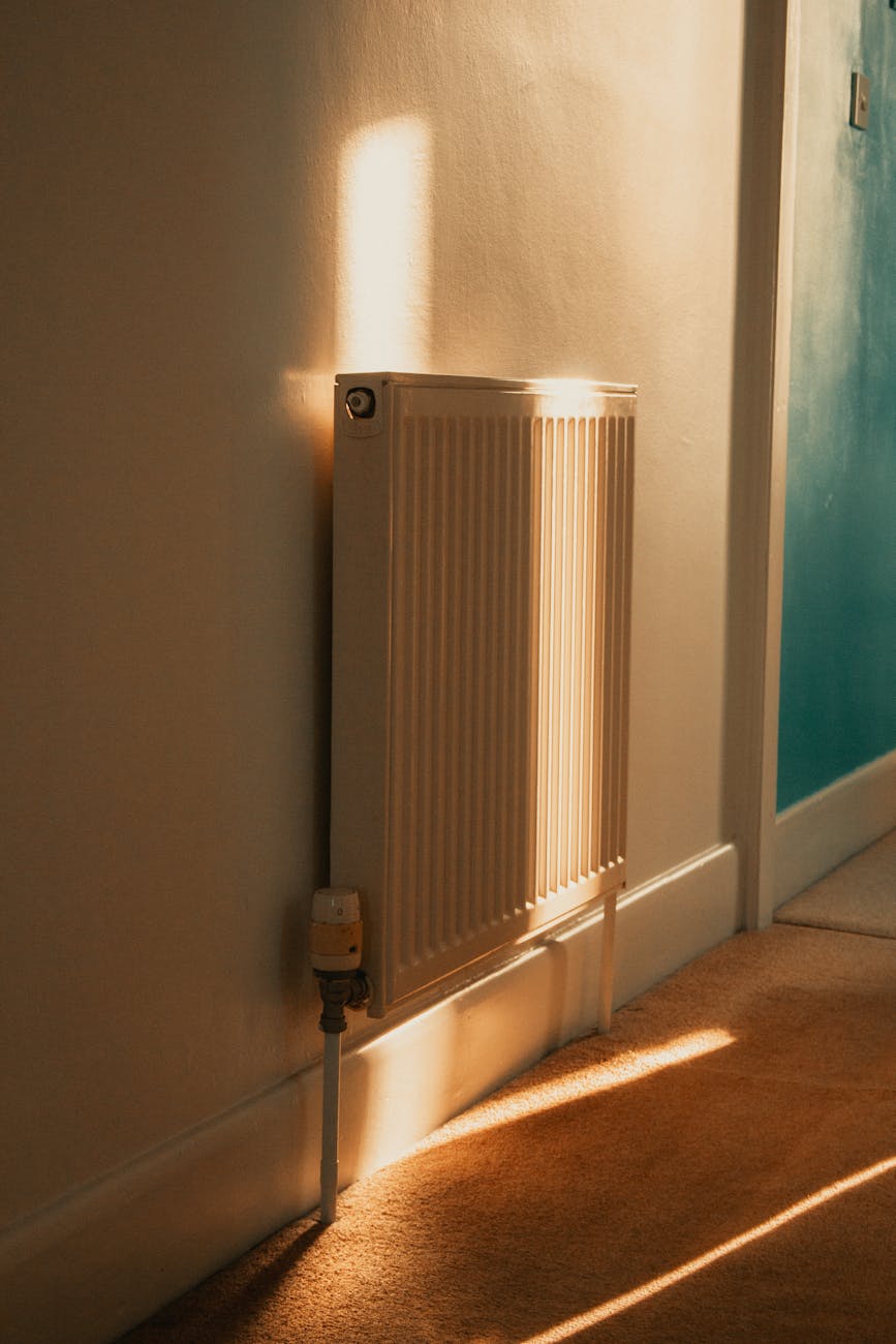 Portable Heater Electricity Cost: How Much It Costs to Run a Space Heater Per Hour, Night & Month
